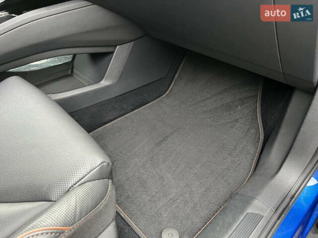 Синий Шкода Enyaq iV, объемом двигателя 0 л и пробегом 130 тыс. км за 22500 $, фото 50 на Automoto.ua