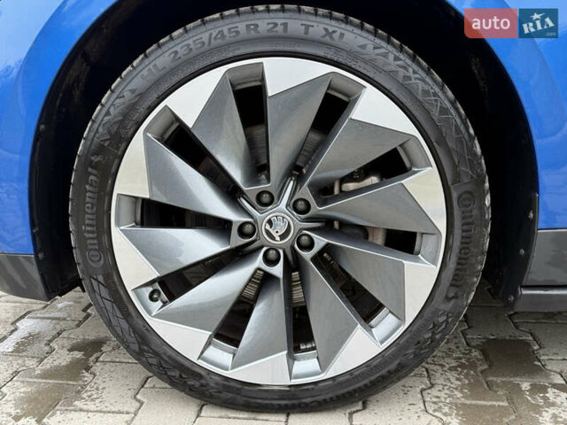 Синий Шкода Enyaq iV, объемом двигателя 0 л и пробегом 149 тыс. км за 21900 $, фото 10 на Automoto.ua