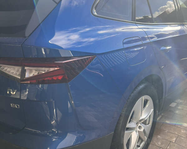 Синий Шкода Enyaq iV, объемом двигателя 0 л и пробегом 47 тыс. км за 17500 $, фото 2 на Automoto.ua