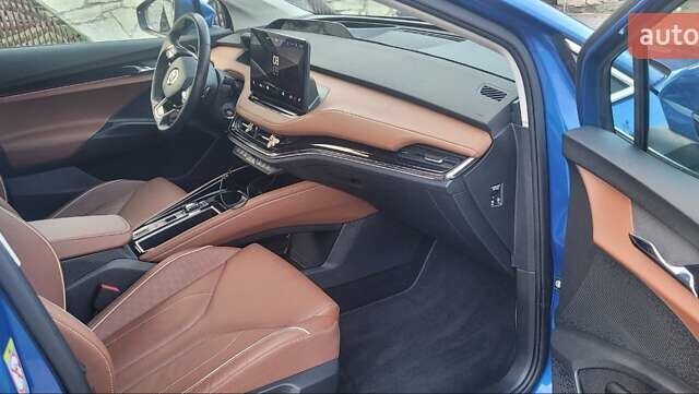Синий Шкода Enyaq iV, объемом двигателя 0 л и пробегом 72 тыс. км за 25900 $, фото 10 на Automoto.ua