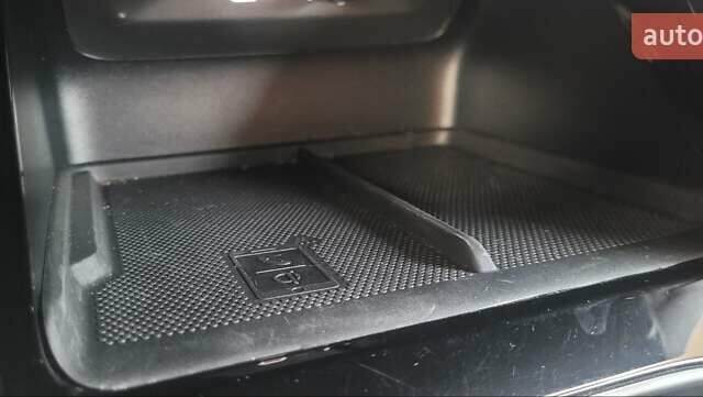 Синий Шкода Enyaq iV, объемом двигателя 0 л и пробегом 72 тыс. км за 25900 $, фото 18 на Automoto.ua