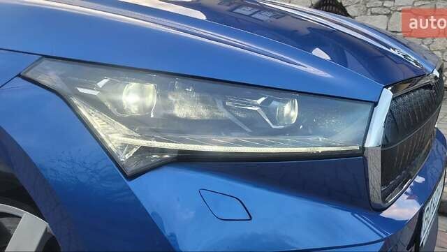 Синий Шкода Enyaq iV, объемом двигателя 0 л и пробегом 72 тыс. км за 25900 $, фото 6 на Automoto.ua