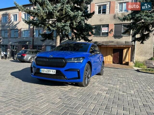 Синий Шкода Enyaq iV, объемом двигателя 0 л и пробегом 21 тыс. км за 34500 $, фото 4 на Automoto.ua