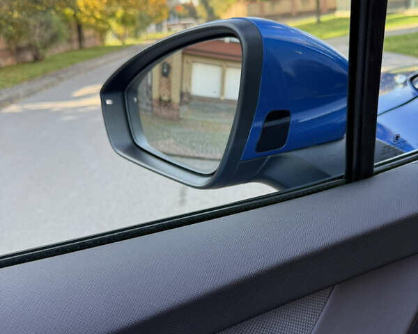 Синий Шкода Enyaq iV, объемом двигателя 0 л и пробегом 77 тыс. км за 29900 $, фото 17 на Automoto.ua