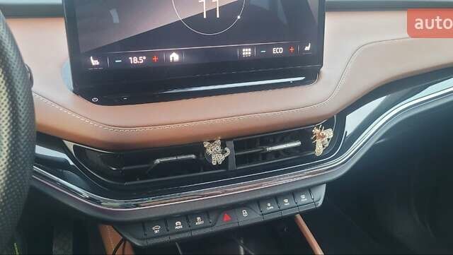 Синий Шкода Enyaq iV, объемом двигателя 0 л и пробегом 72 тыс. км за 25900 $, фото 15 на Automoto.ua