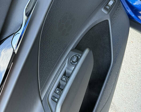 Шкода Enyaq iV 2023 в Луцке на Automoto.ua Синий Шкода Enyaq iV, объемом двигателя 0 л и пробегом 25 тыс. км за 31200 $, фото 17 на Automoto.ua