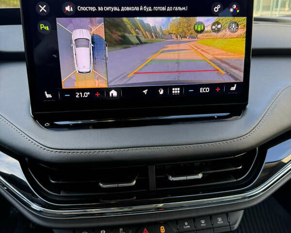 Синий Шкода Enyaq iV, объемом двигателя 0 л и пробегом 77 тыс. км за 29900 $, фото 20 на Automoto.ua