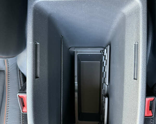 Шкода Enyaq iV 2023 в Луцке на Automoto.ua Синий Шкода Enyaq iV, объемом двигателя 0 л и пробегом 25 тыс. км за 31200 $, фото 31 на Automoto.ua