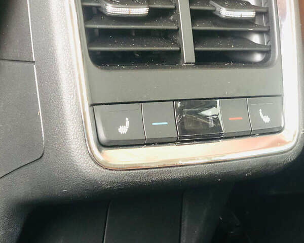 Зеленый Шкода Enyaq iV, объемом двигателя 0 л и пробегом 179 тыс. км за 24950 $, фото 31 на Automoto.ua