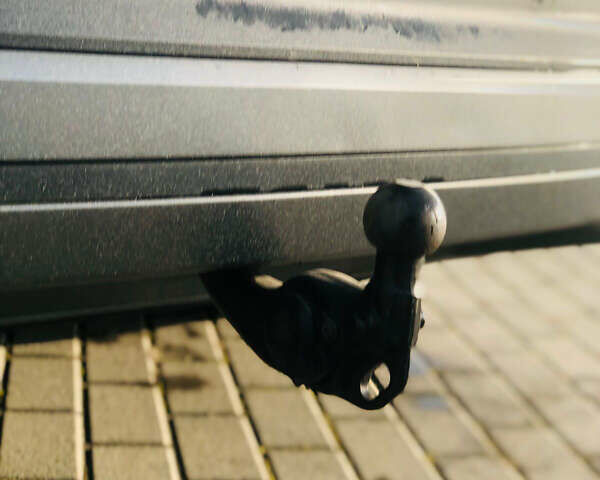 Зеленый Шкода Enyaq iV, объемом двигателя 0 л и пробегом 179 тыс. км за 24950 $, фото 18 на Automoto.ua