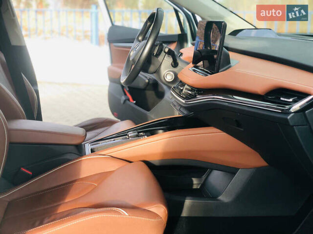 Зеленый Шкода Enyaq iV, объемом двигателя 0 л и пробегом 179 тыс. км за 24950 $, фото 29 на Automoto.ua