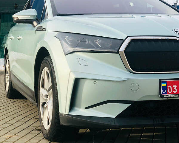 Зеленый Шкода Enyaq iV, объемом двигателя 0 л и пробегом 179 тыс. км за 24950 $, фото 3 на Automoto.ua