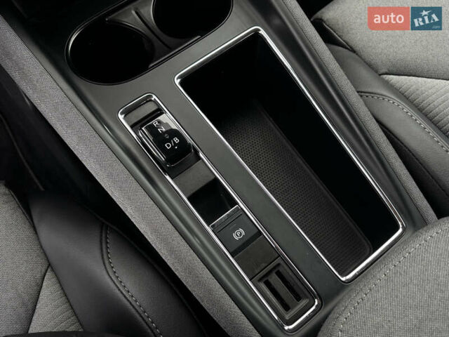 Зеленый Шкода Enyaq iV, объемом двигателя 0 л и пробегом 187 тыс. км за 19300 $, фото 30 на Automoto.ua