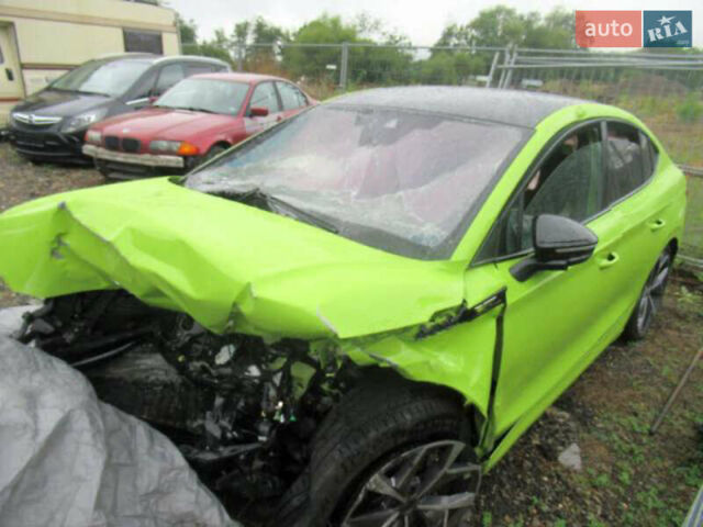 Зелений Шкода Enyaq iV, об'ємом двигуна 0 л та пробігом 47 тис. км за 11500 $, фото 7 на Automoto.ua