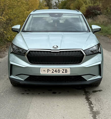 Зеленый Шкода Enyaq iV, объемом двигателя 0 л и пробегом 99 тыс. км за 19800 $, фото 2 на Automoto.ua