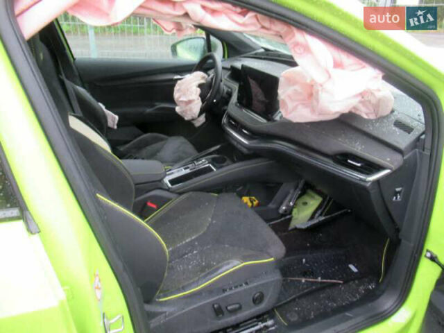 Зелений Шкода Enyaq iV, об'ємом двигуна 0 л та пробігом 47 тис. км за 11500 $, фото 14 на Automoto.ua