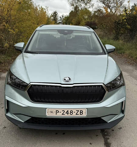 Зеленый Шкода Enyaq iV, объемом двигателя 0 л и пробегом 99 тыс. км за 19800 $, фото 23 на Automoto.ua