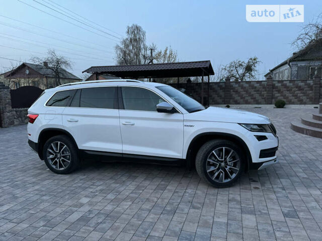 Шкода Kodiaq Scout, объемом двигателя 2 л и пробегом 227 тыс. км за 27700 $, фото 79 на Automoto.ua