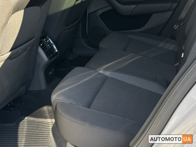 Білий Шкода Octavia A8, об'ємом двигуна 1.4 л та пробігом 73 тис. км за 19841 $, фото 9 на Automoto.ua