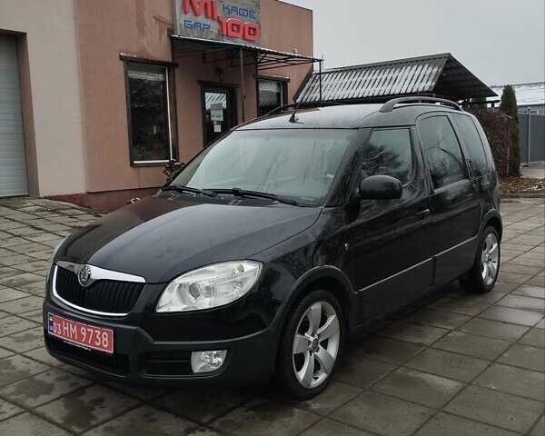 Черный Шкода Roomster Scout, объемом двигателя 1.6 л и пробегом 196 тыс. км за 5950 $, фото 1 на Automoto.ua