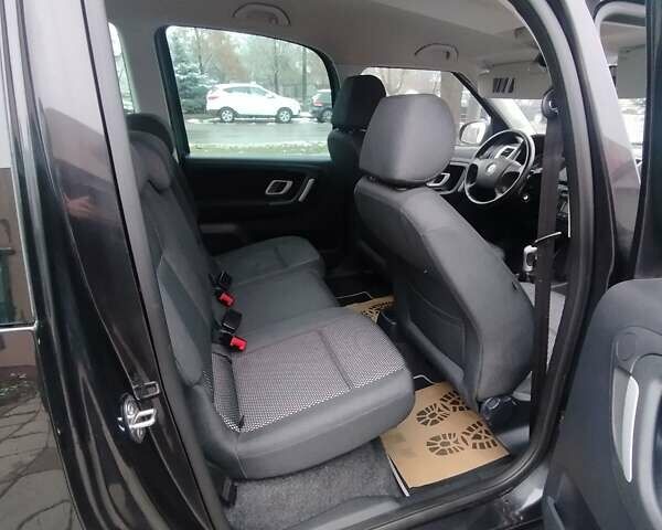 Черный Шкода Roomster Scout, объемом двигателя 1.6 л и пробегом 196 тыс. км за 5950 $, фото 53 на Automoto.ua