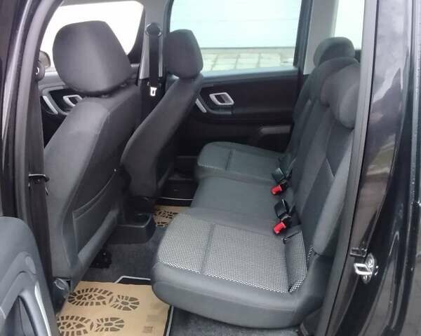 Черный Шкода Roomster Scout, объемом двигателя 1.6 л и пробегом 196 тыс. км за 5950 $, фото 18 на Automoto.ua