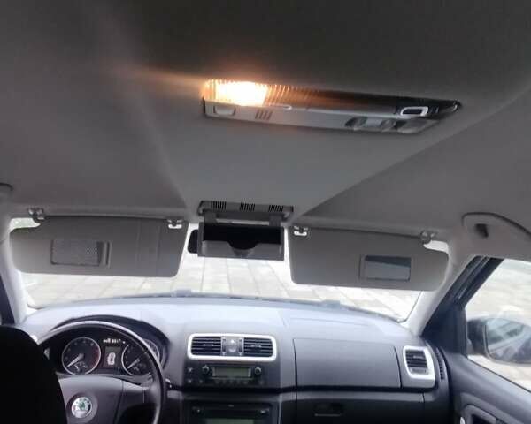 Черный Шкода Roomster Scout, объемом двигателя 1.6 л и пробегом 196 тыс. км за 5950 $, фото 37 на Automoto.ua