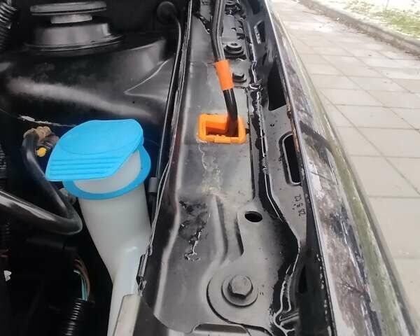 Черный Шкода Roomster Scout, объемом двигателя 1.6 л и пробегом 196 тыс. км за 5950 $, фото 46 на Automoto.ua