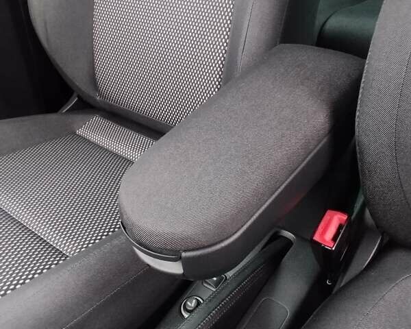 Черный Шкода Roomster Scout, объемом двигателя 1.6 л и пробегом 196 тыс. км за 5950 $, фото 29 на Automoto.ua