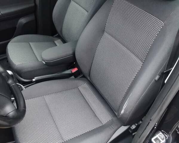 Черный Шкода Roomster Scout, объемом двигателя 1.6 л и пробегом 196 тыс. км за 5950 $, фото 23 на Automoto.ua