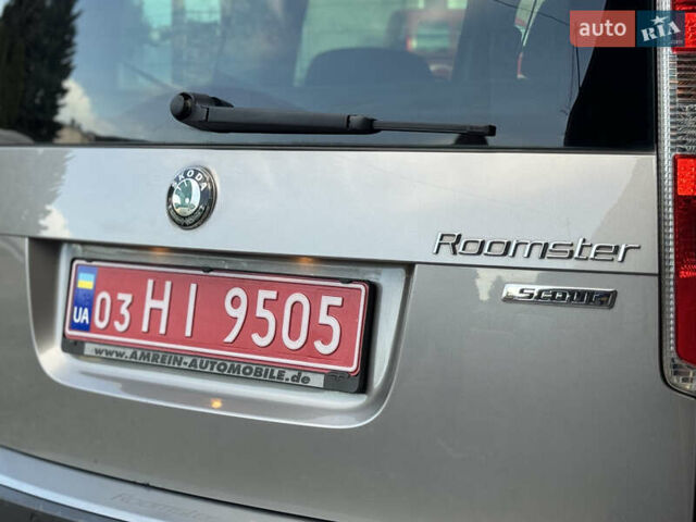 Коричневый Шкода Roomster Scout, объемом двигателя 1.6 л и пробегом 250 тыс. км за 6100 $, фото 5 на Automoto.ua