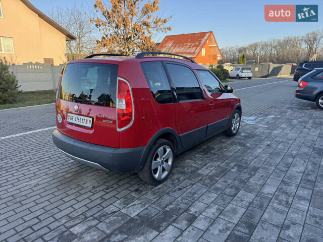 Красный Шкода Roomster Scout, объемом двигателя 1.6 л и пробегом 155 тыс. км за 7300 $, фото 3 на Automoto.ua