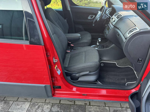 Красный Шкода Roomster Scout, объемом двигателя 1.6 л и пробегом 155 тыс. км за 7300 $, фото 8 на Automoto.ua