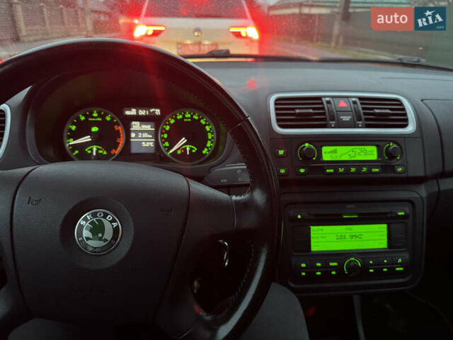 Синий Шкода Roomster Scout, объемом двигателя 1.4 л и пробегом 196 тыс. км за 6850 $, фото 44 на Automoto.ua