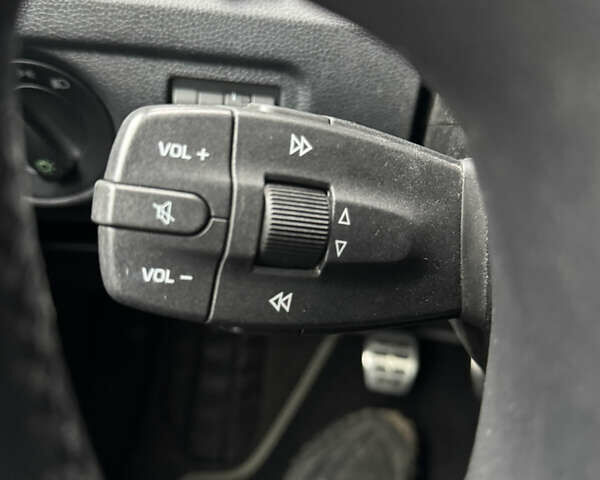 Синий Шкода Roomster Scout, объемом двигателя 1.4 л и пробегом 196 тыс. км за 6850 $, фото 10 на Automoto.ua