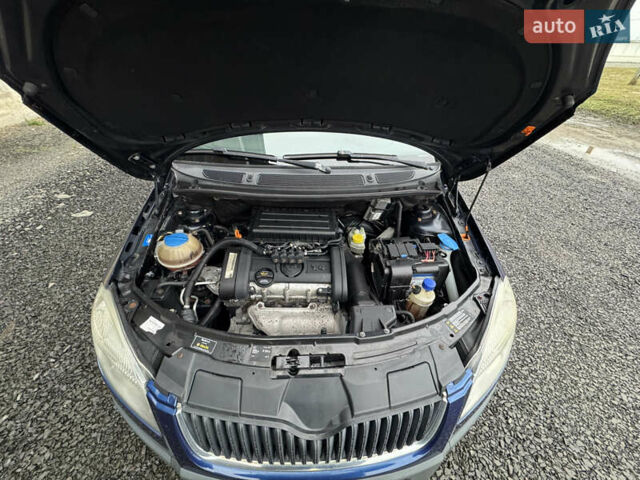 Синий Шкода Roomster Scout, объемом двигателя 1.4 л и пробегом 196 тыс. км за 6850 $, фото 15 на Automoto.ua