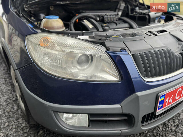 Синий Шкода Roomster Scout, объемом двигателя 1.4 л и пробегом 196 тыс. км за 6850 $, фото 11 на Automoto.ua