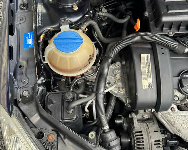 Синий Шкода Roomster Scout, объемом двигателя 1.4 л и пробегом 196 тыс. км за 6850 $, фото 13 на Automoto.ua