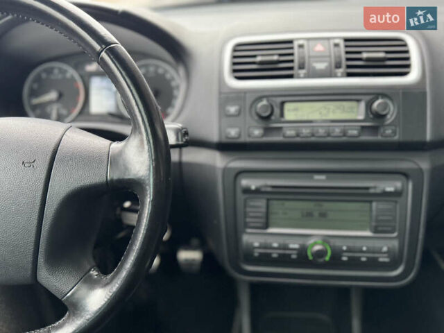 Синий Шкода Roomster Scout, объемом двигателя 1.4 л и пробегом 196 тыс. км за 6850 $, фото 6 на Automoto.ua