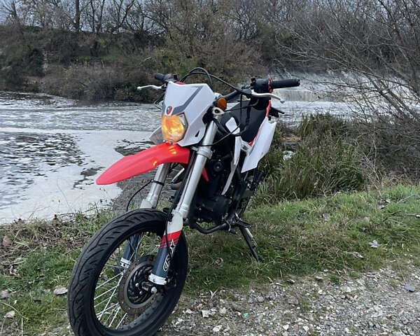 Красный СкайБайк CRDX, объемом двигателя 0.25 л и пробегом 13 тыс. км за 1200 $, фото 2 на Automoto.ua