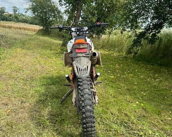 Белый СкайБайк CRDX 200, объемом двигателя 0.2 л и пробегом 40 тыс. км за 900 $, фото 2 на Automoto.ua