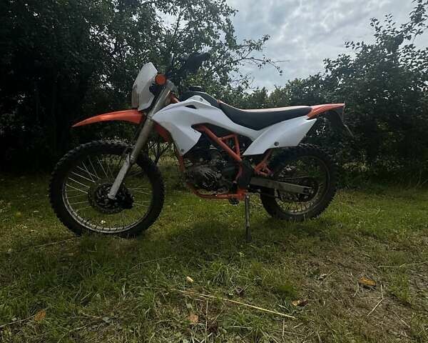 Белый СкайБайк CRDX 200, объемом двигателя 0.2 л и пробегом 40 тыс. км за 900 $, фото 1 на Automoto.ua