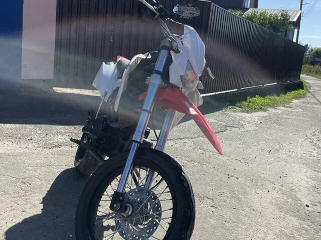 СкайБайк CRDX 200, объемом двигателя 0.2 л и пробегом 0 тыс. км за 1000 $, фото 1 на Automoto.ua