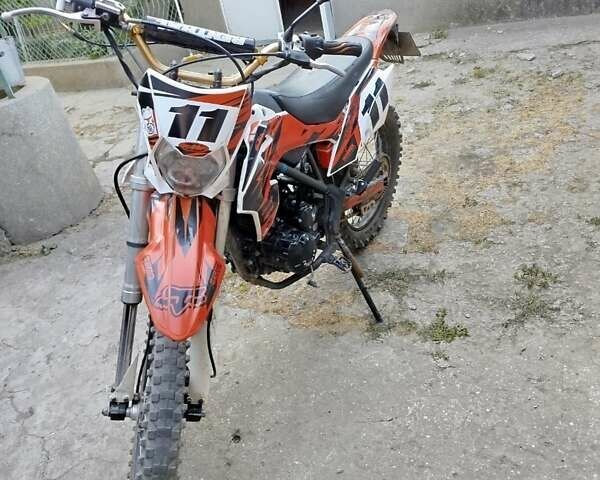 Оранжевый СкайБайк CRDX 200, объемом двигателя 0 л и пробегом 3 тыс. км за 950 $, фото 4 на Automoto.ua