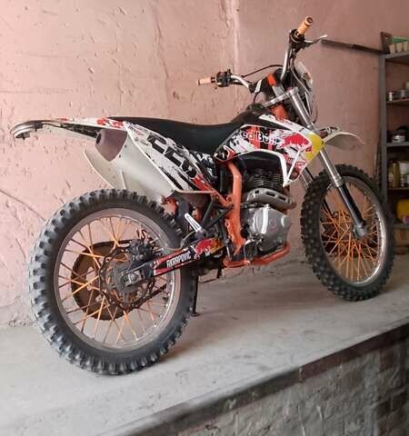 Белый СкайБайк Kayo, объемом двигателя 0.22 л и пробегом 39 тыс. км за 1000 $, фото 2 на Automoto.ua