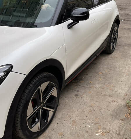 Білий Смарт #1, об'ємом двигуна 0 л та пробігом 32 тис. км за 29900 $, фото 5 на Automoto.ua