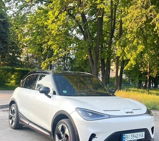 Белый Смарт #1, объемом двигателя 0 л и пробегом 33 тыс. км за 29900 $, фото 2 на Automoto.ua