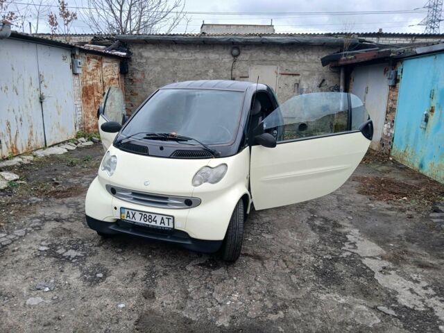 Білий Смарт City, об'ємом двигуна 0.6 л та пробігом 186 тис. км за 3000 $, фото 3 на Automoto.ua