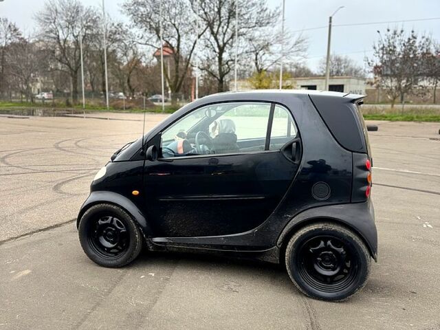 Черный Смарт Сити, объемом двигателя 0.8 л и пробегом 137 тыс. км за 1600 $, фото 1 на Automoto.ua