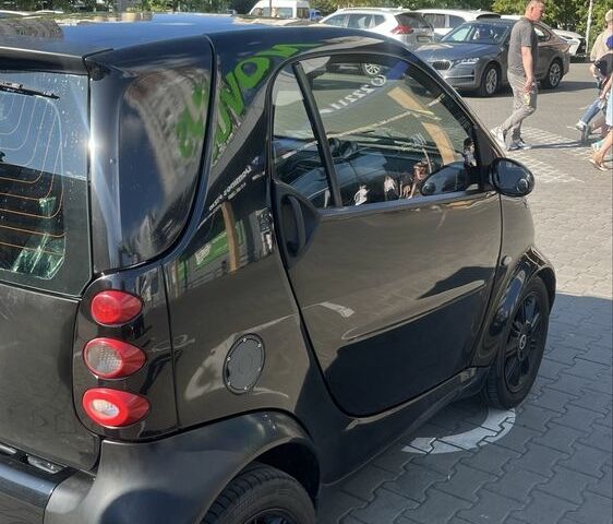 Черный Смарт Сити, объемом двигателя 0.7 л и пробегом 180 тыс. км за 4100 $, фото 3 на Automoto.ua